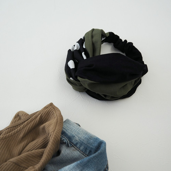 寬針織頭巾（繫帶）☆卡其色 x 黑色 x 波點 第1張的照片