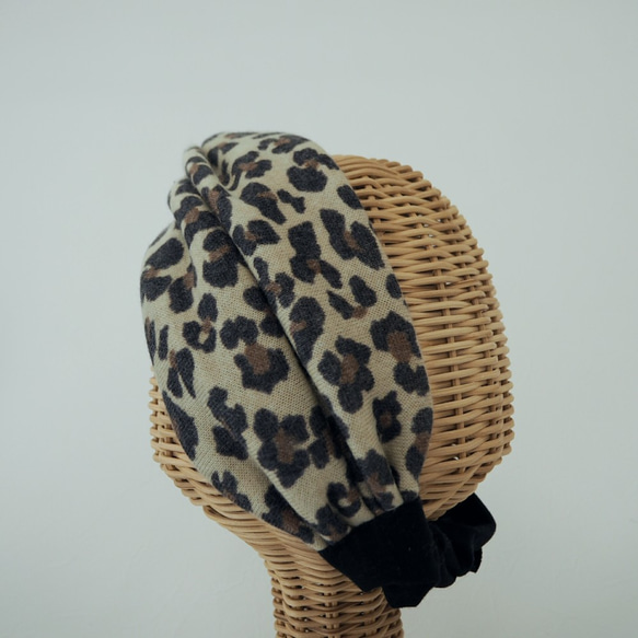 毛頭巾（結）☆針織豹紋 第4張的照片