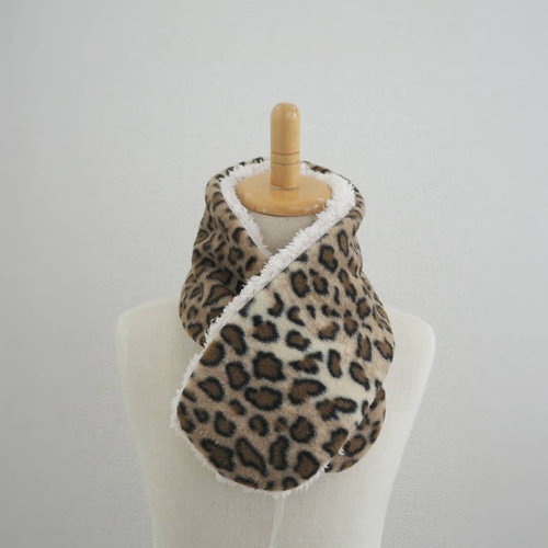 モコモコマフラー ☆ リボン (ライトベージュ × ヒョウ柄) キッズ