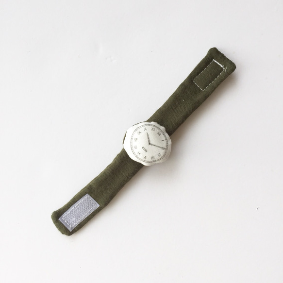 ベビー専用・アンティークな腕時計リストラトル/オリーブ色 2枚目の画像