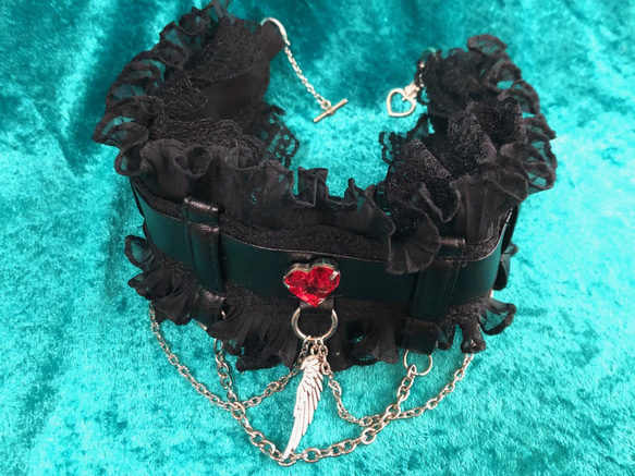 漆黒のゴシックチョーカー・深紅のハート＆天使の羽 5枚目の画像