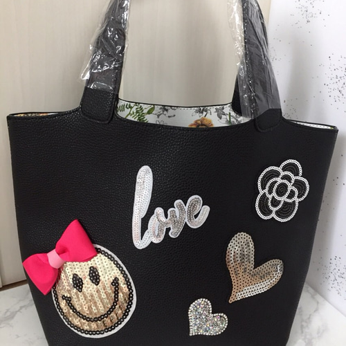 送料無料》ワッペンデコバッグ♡ブラック トートバッグ Makana 通販