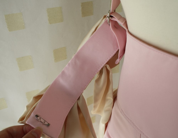 リボン付きオーバースカートのかわいいサロペット　ピンク&ベージュ 8枚目の画像