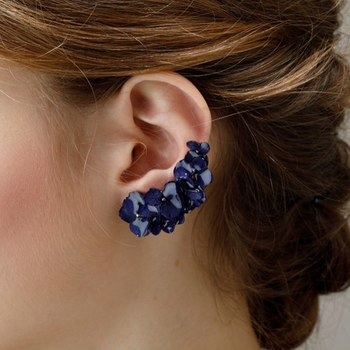 本物のお花のイヤーカフ ネイビー イヤーカフ La Neige 通販｜Creema  