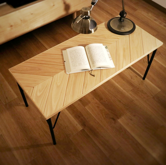 天然杉のヘンリボーンテーブル(ローテーブル/机/テーブル) 1枚目の画像