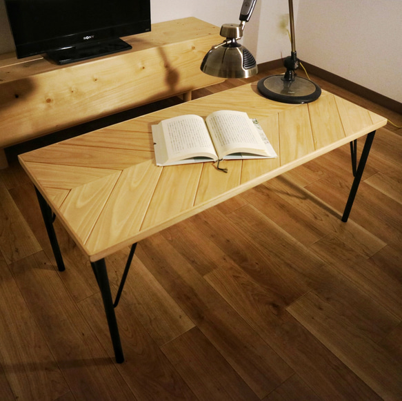 天然杉のヘンリボーンテーブル(ローテーブル/机/テーブル) 2枚目の画像