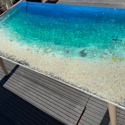 センターテーブル エメラルドブルーのムーンビーチ  波打ち際のシェル　minamo 3枚目の画像