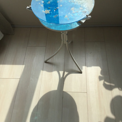 コバルトブルームーンビーチ ミニ   波紋ガラスサイドテーブル丸 〜Minamo〜 2枚目の画像