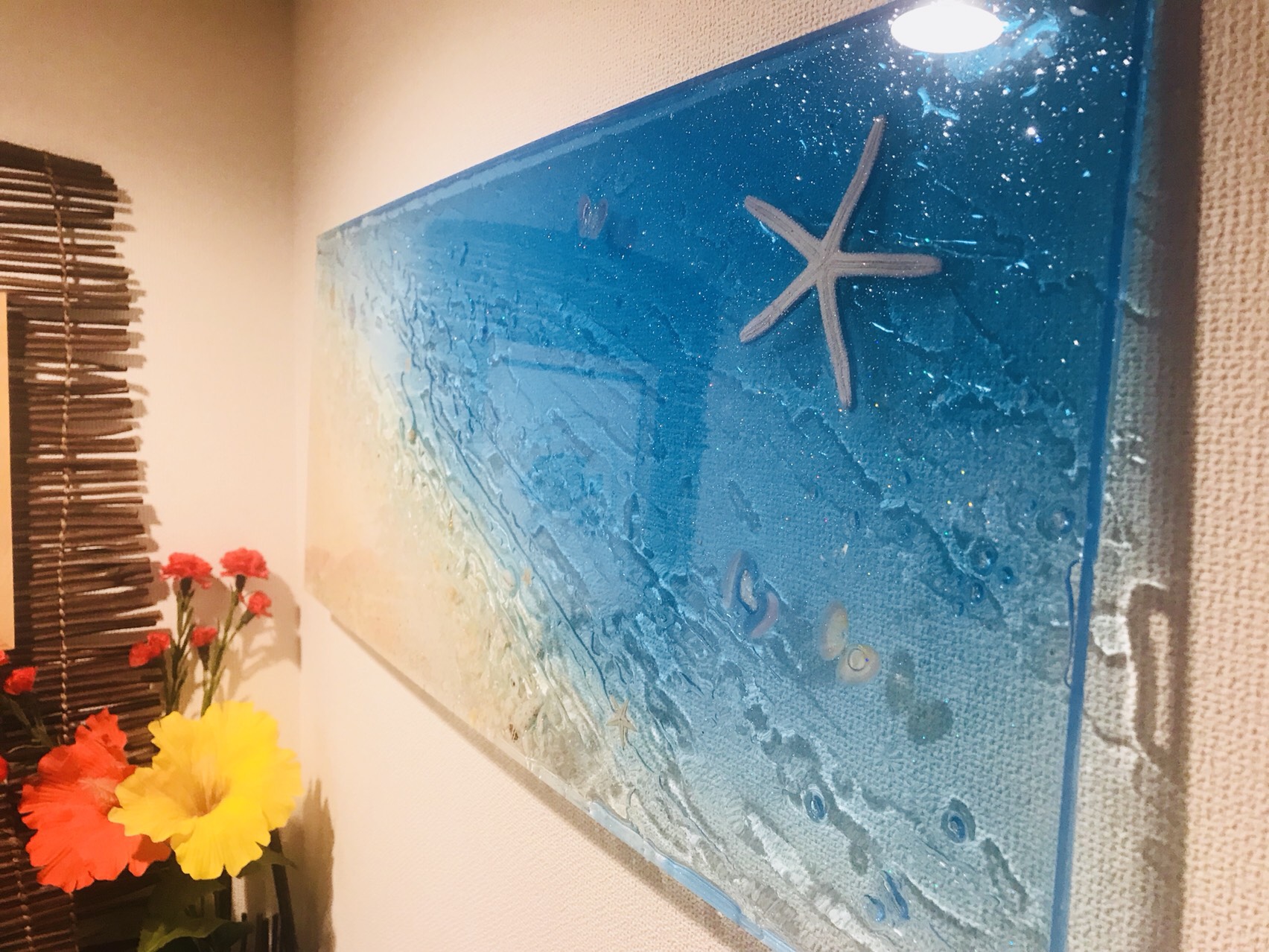 壁掛けパネルスタンド ブルーシーのビーチ 80×40