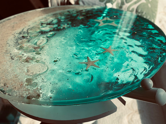 アウトレット エメラルドグリーン ムーンビーチ ミニ   波紋ガラスサイドテーブル丸 〜Minamo〜 3枚目の画像