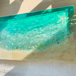 センターテーブル エメラルドグリーンのビーチ  波打ち際のシェルやスターフィッシュ  minamo 2枚目の画像