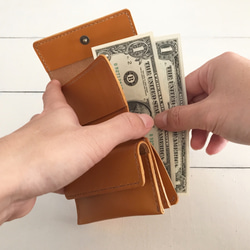 お札を折らずに入れられる♪小さめで便利な3つ折り財布【キャメル】（受注生産品） 2枚目の画像