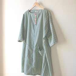 Green pattern square shape one-piece dress (no.101) 9枚目の画像