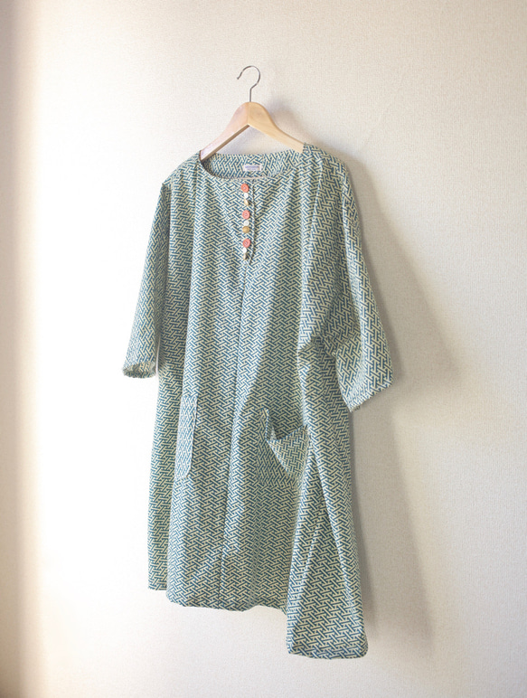 Green pattern square shape one-piece dress (no.101) 9枚目の画像