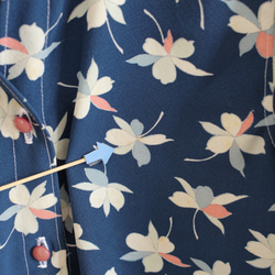 海軍藍花卉圖案和服氣球袖成人襯衫（編號294） 第5張的照片