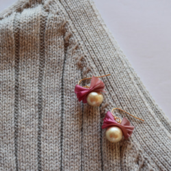 Silk ribbon ×  cotton pearl  ピアス/イヤリング 5枚目の画像