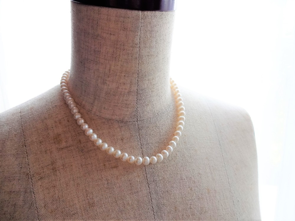 14kgfホワイト淡水真珠ネックレス