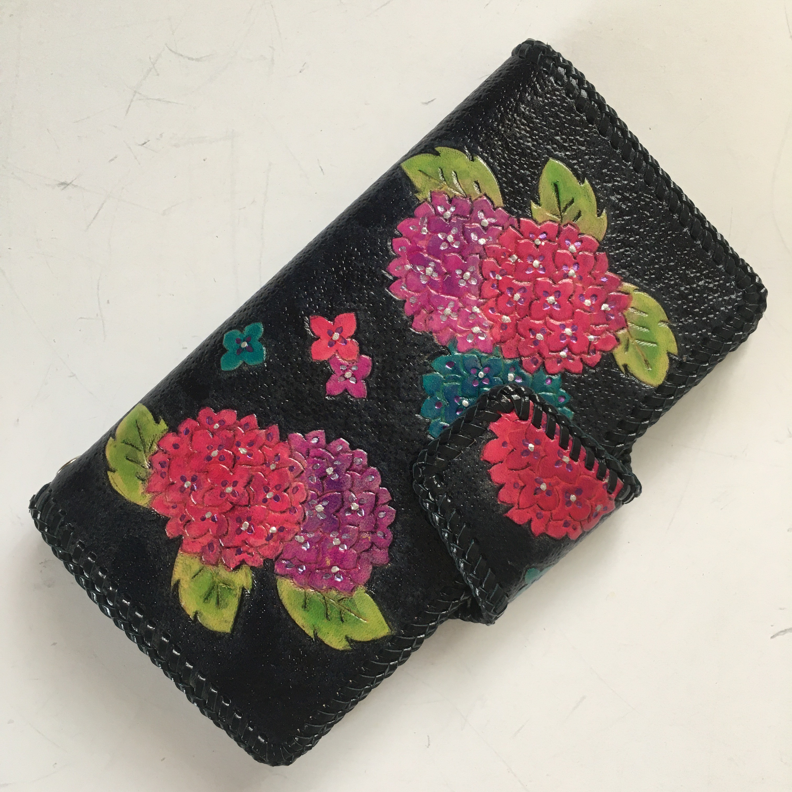 ☆本革スマホケース　紫陽花のスマホケース 8,732円