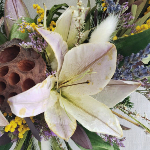 ドライフラワー ～ユリとミモザのリース～ リース はなさか