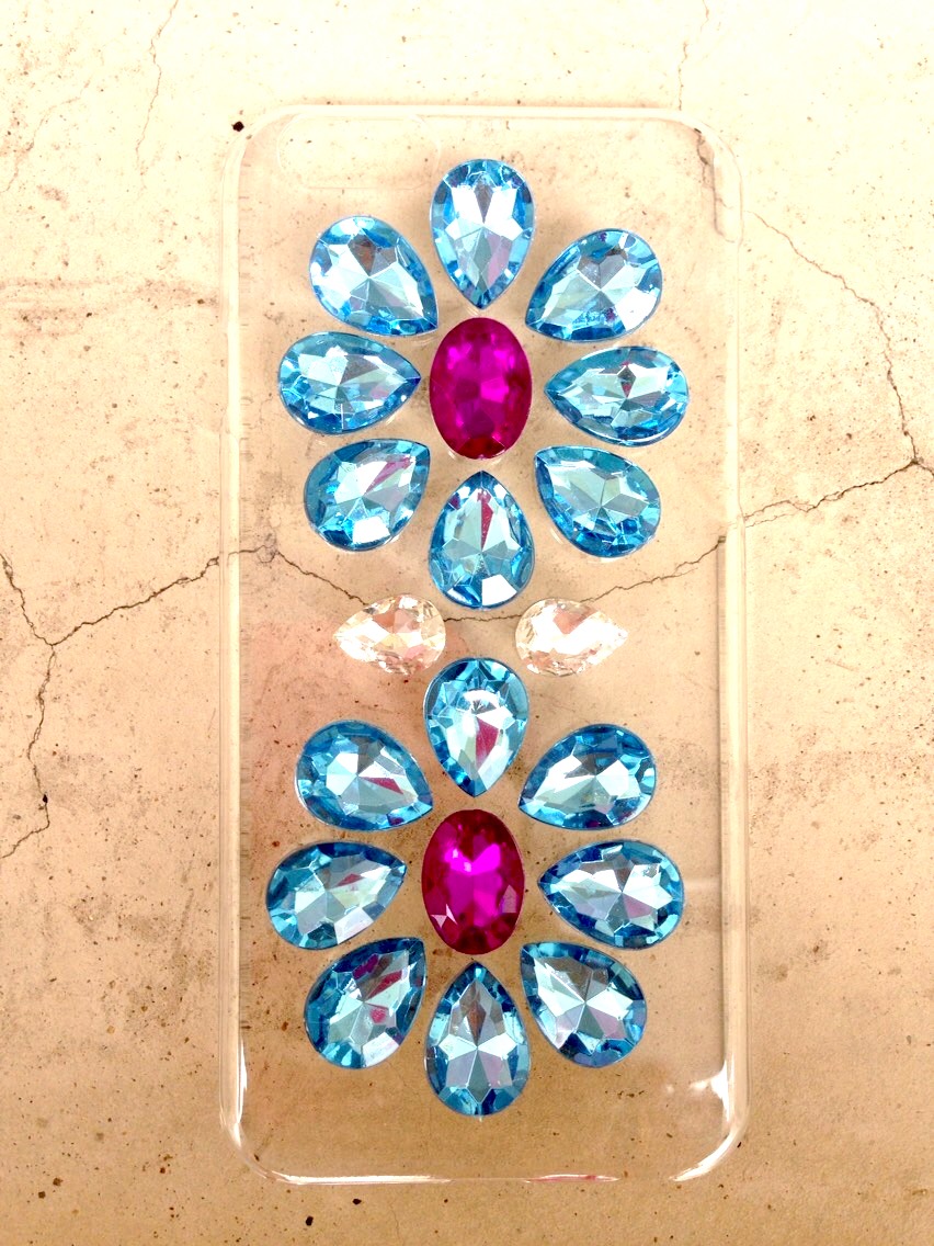 【オーダーメイド可‼️】ガラスストーンiphoneカバー。