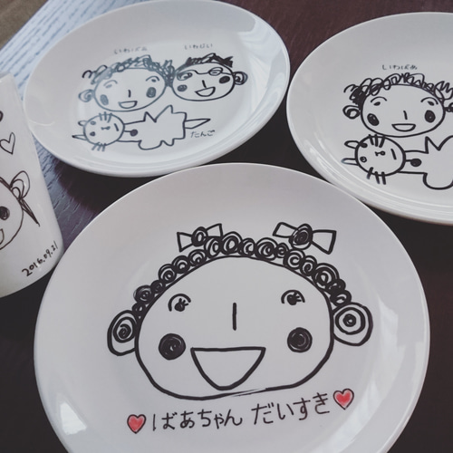 お子様の書いた絵をお皿に♪ 大皿 lunlum 通販 2780171｜Creema