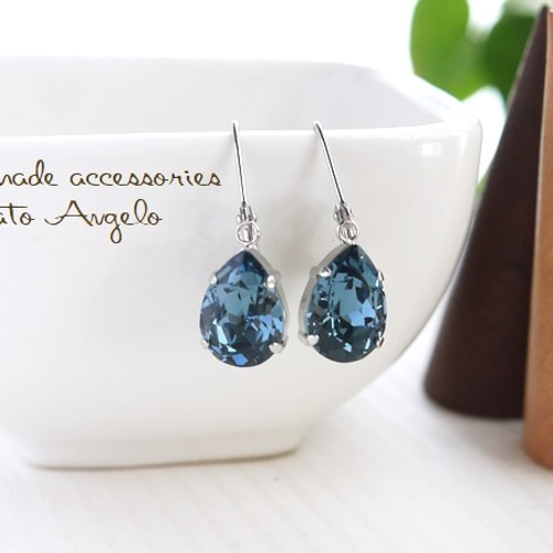 SWAROVSKI スワロフスキー インフィニティ ピアス ブルー