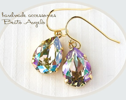 【ピアス】スワロ シンプル グリーン×パープル 夏 秋 SWAROVSKI｜【公式】【スワロフスキー】Stilla ドロップピアス