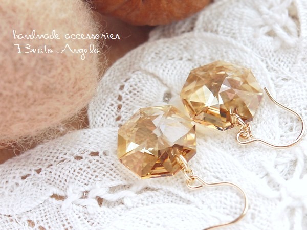 Amazon | Swarovski スワロフスキー Angelic クリスタル ピアス