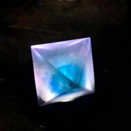 巨大フローライトスライス