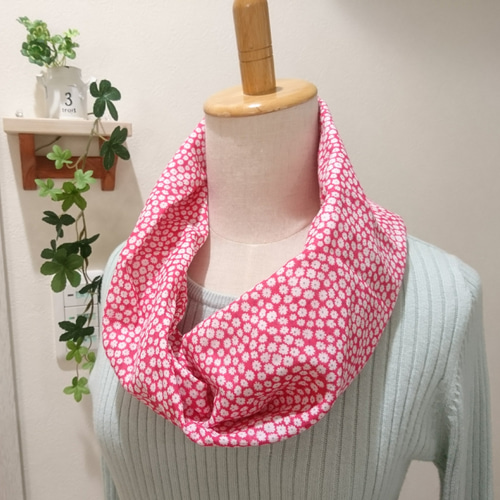 ダブルガーゼスヌード 夏1重巻 かすみ草レッド マフラー・ストール