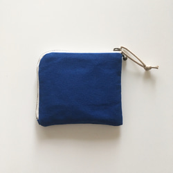帆布のコンパクト財布 並んだリボンの刺繍  ブルー 2枚目の画像
