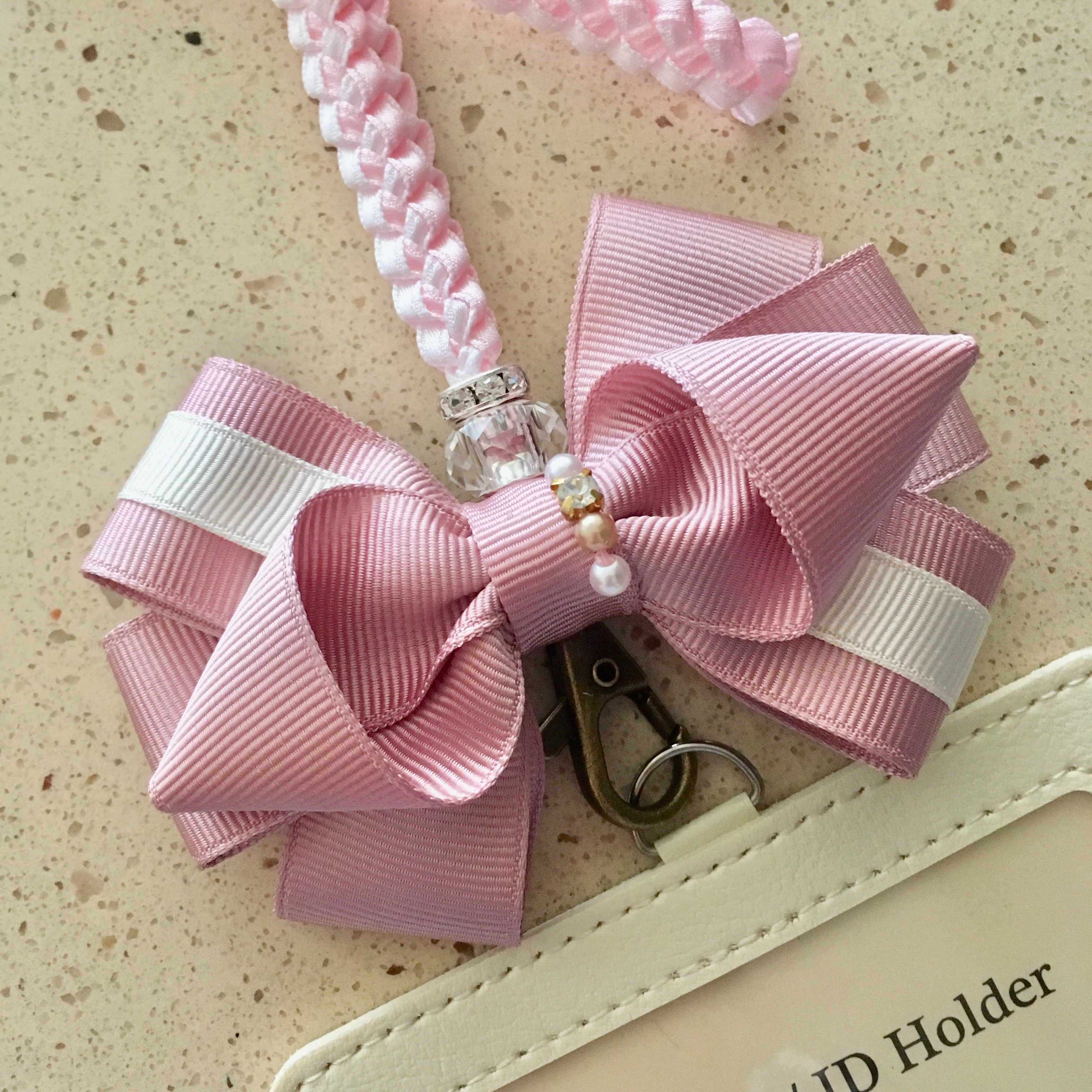 MCM 名刺入れ ストラップ付 リボン カードケース Beige+Pink 名刺入れ カードケース Beige+Pink ストラップ付 リボン MCM