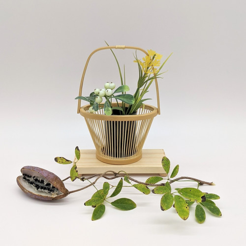 駿河竹細工 駿河竹 花器 竹で作った花器 かけす 【花台付き
