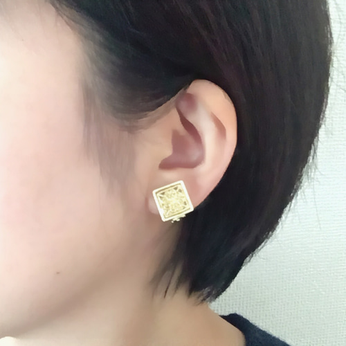 四角い透かしパーツ＊ピアス ピアス（スタッド・一粒） always smile  