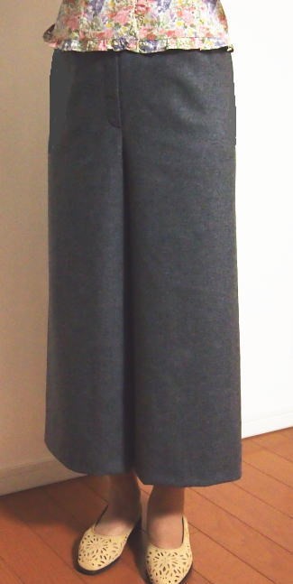 （再販７）キュロットパンツ（グレー地）