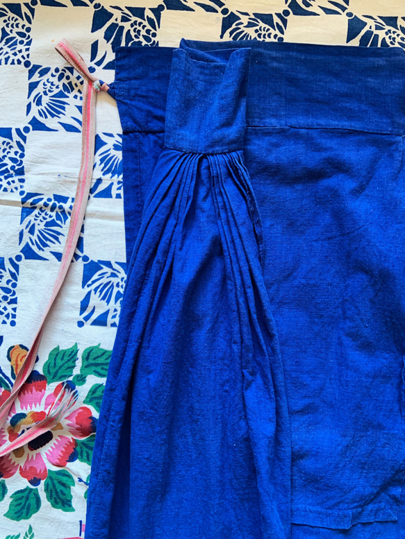手織りコットン・藍染のエプロンスカート2-2 3枚目の画像
