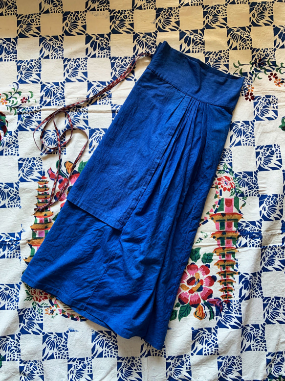 手織りコットン・藍染のエプロンスカート2-3 1枚目の画像