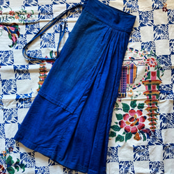 手織りコットン・藍染のエプロンスカート2-5 1枚目の画像