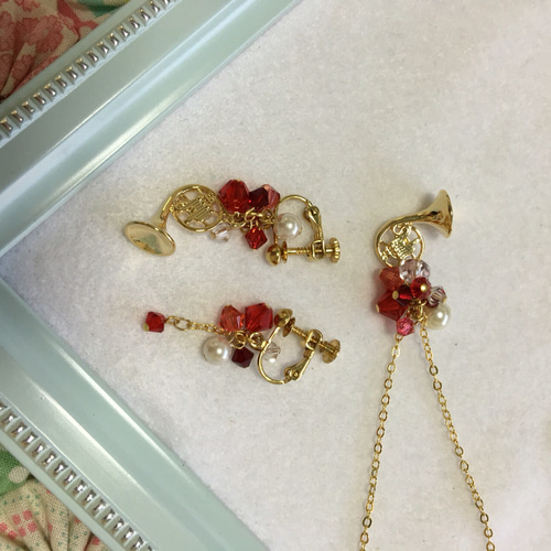 ホルン♡ネックレス ストロベリーレッド ネックレス・ペンダント しゅ 
