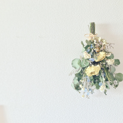 春宵〜ラナンキュラスとユーカリのリース〜 春宵〜ラナンキュラスとユーカリのリース〜