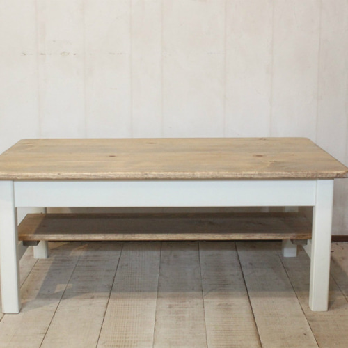 ハンドメイド　シャビーなカントリーローテーブル90　棚板つき シャビーなカントリーローテーブル90 棚板つき ローテーブル・リビング