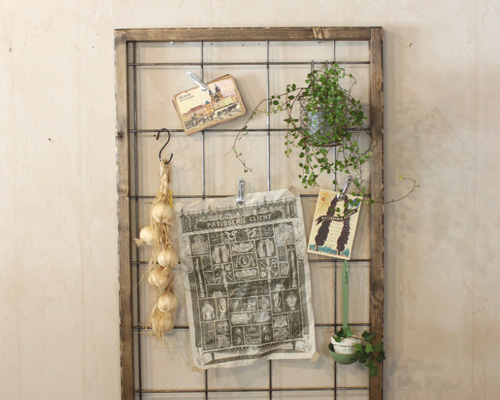 木製メッシュパネル壁掛けシェルフ 0_7961787ea86bd4eacef65b5cbd5f