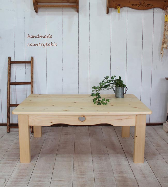 ハンドメイド　ハートのミニテーブル ハートのカントリーローテーブル