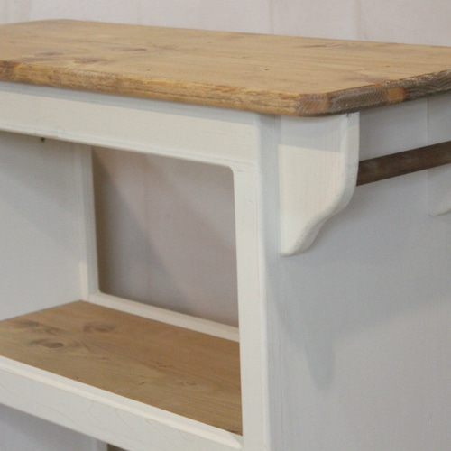 ハンドメイド　ホワイトシャビーなキッチンワゴン シャビーなキッチンワゴン アンティークホワイト その他家具 putto