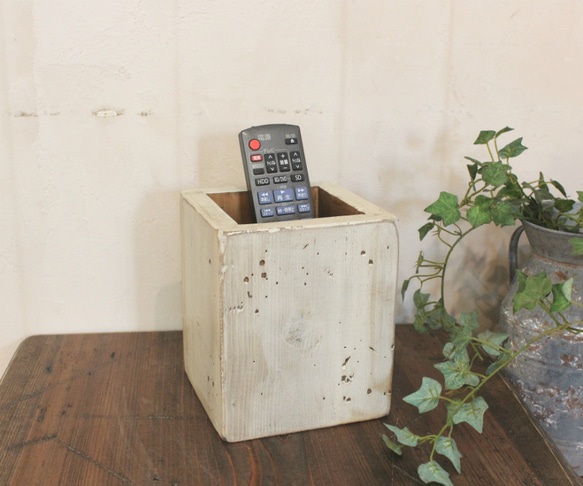 小物入れ　リモコン立て　ペン立て　アンティーク風ダメージ　White 5枚目の画像