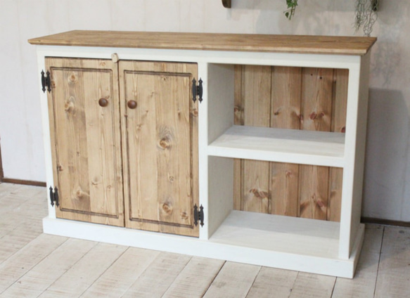 ホワイトシャビー　収納ラック　ローボード　キッチンラック　アンティークホワイト 