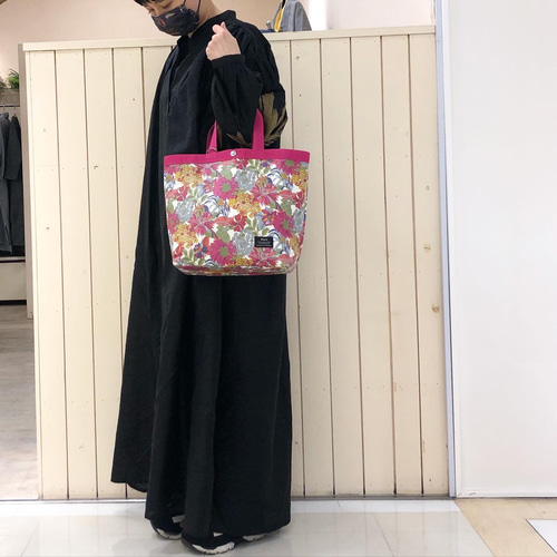 再販‼︎除菌できる リバティ ラミネート バッグ Mサイズ ス 再販‼︎除菌できる リバティ ラミネート バッグ Mサイズ ス