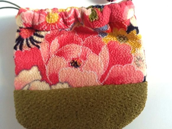 小さなかわいい巾着袋と小物のセット　ピンクｘ緑 5枚目の画像