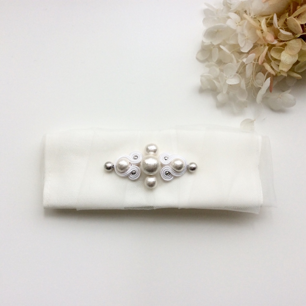 ソウタシエとふんわりチュールのボンネ(バレッタ)