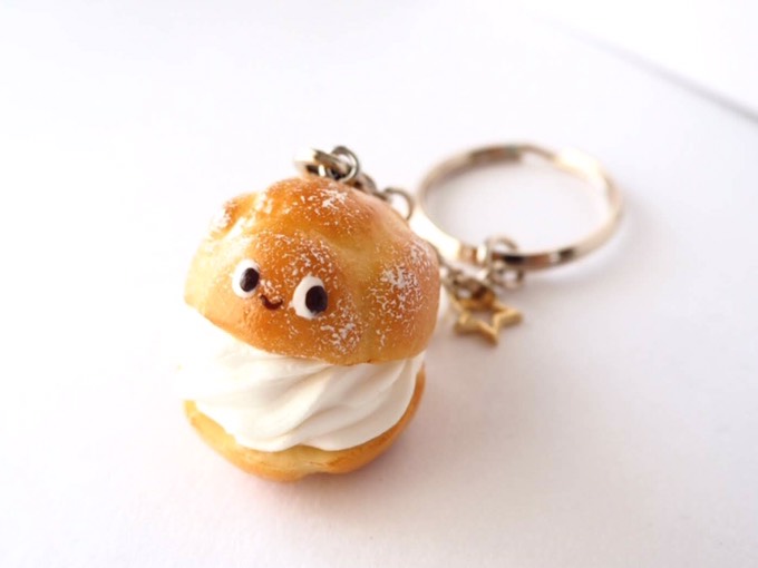 ホイップ＆カスタードWクリームシュークリームスクイーズキーホルダー